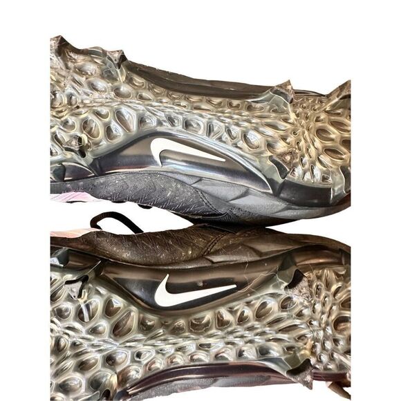 Nike Alpha Cleats Black and White - Picture 7 of 15